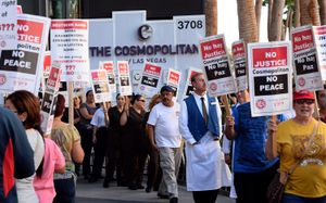 Las Vegas, i lavoratori di hotel e ristoranti minacciano lo sciopero