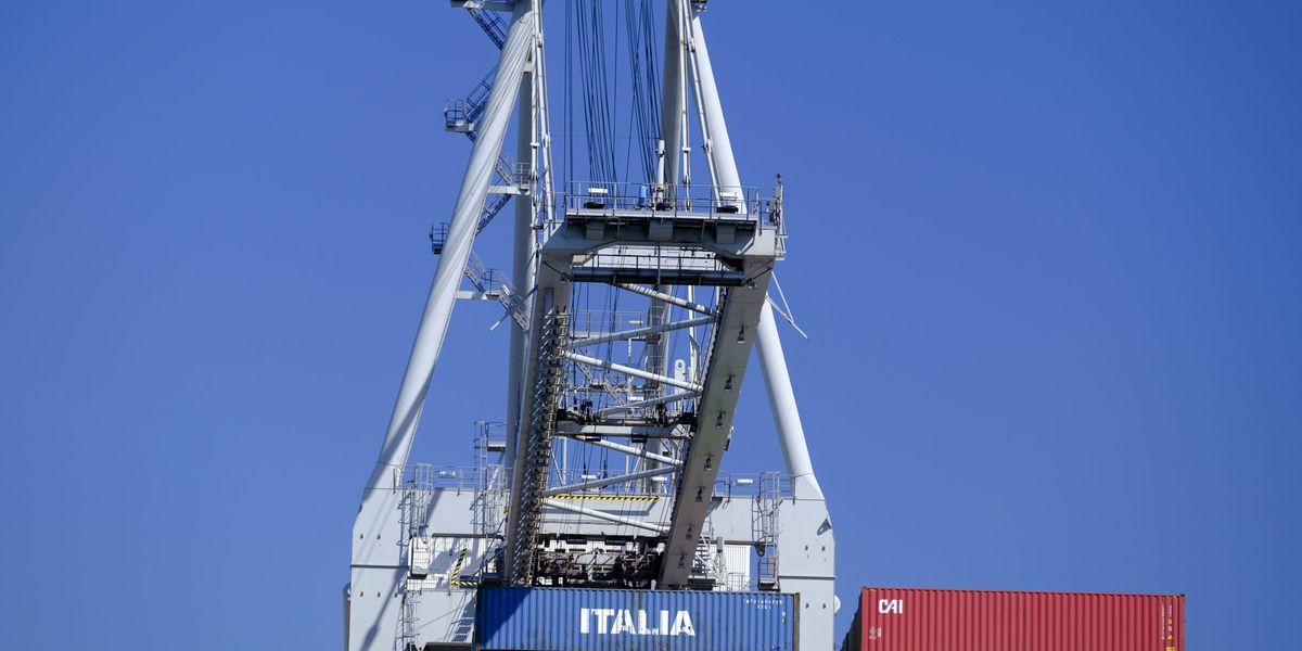 Le esportazioni italiane sono cresciute, permettendo la tenuta della nostra manifattura