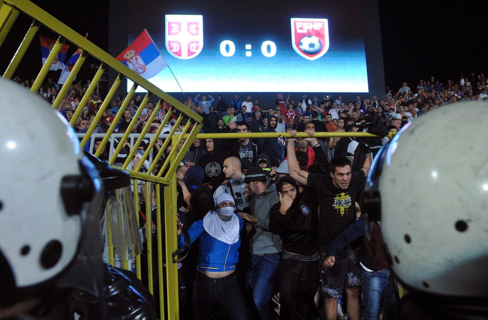 Da Belgrado a Port Said: calcio, politica e follia