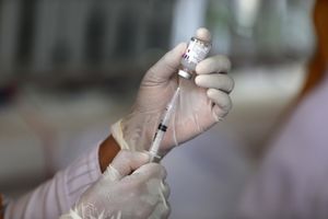 coronavirus covid 19 vaccino spallanzani italia roma