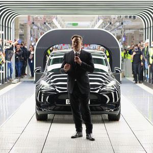 ​Elon Musk, auto elettrica