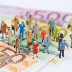 ​euro banconote, stipendio