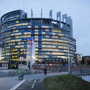 ​la sede del Parlamento europeo a Strasburgo