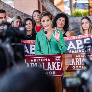 ​Kari Lake, candidata repubblicana a governatore dell’Arizona
