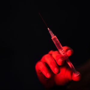 ​Siringa vaccino Covid
