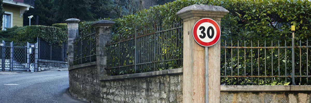 limite stradale a 30km/h a Milano dal 2024