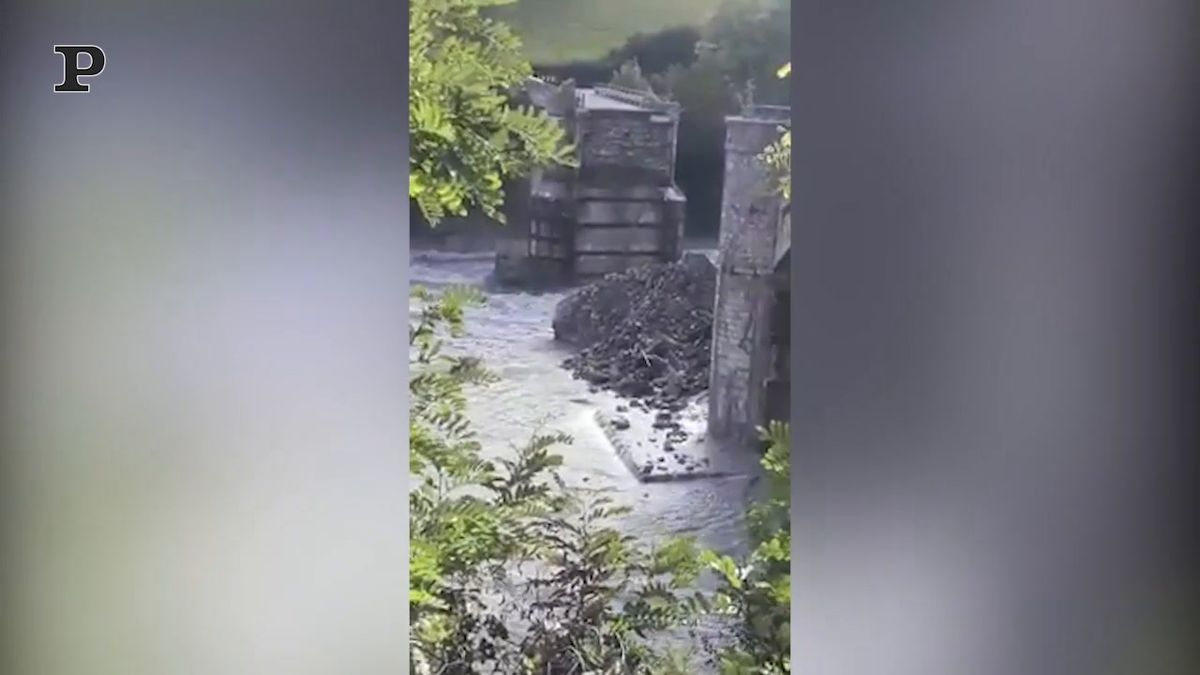 Maltempo: a Piacenza, crolla il Ponte Lenzino | video