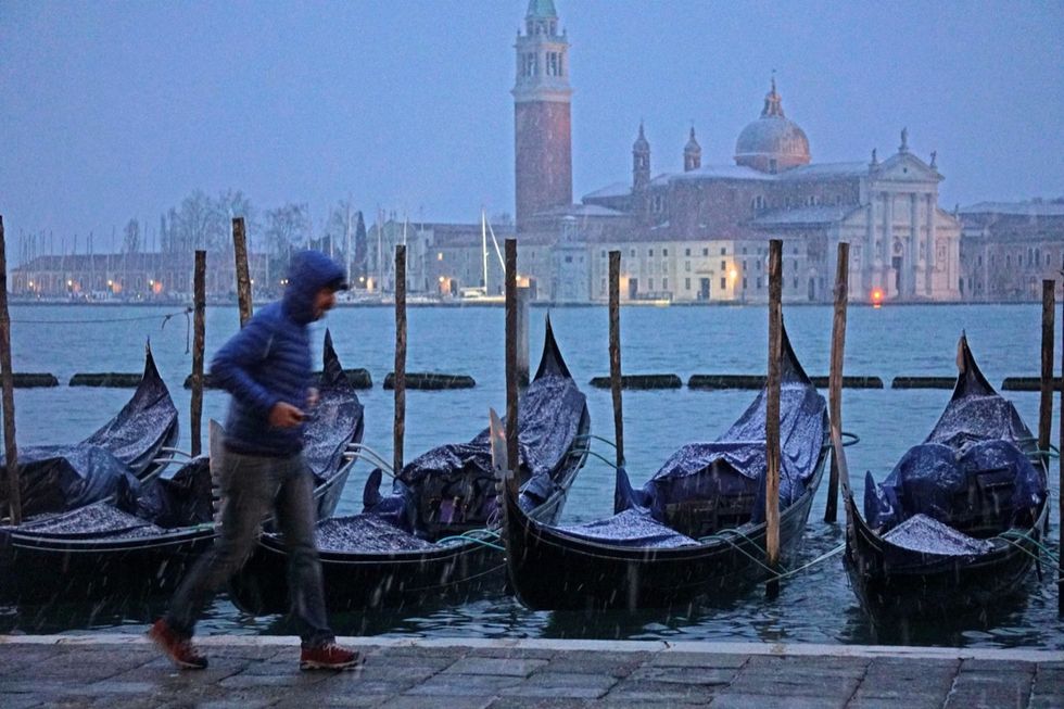 Maltempo: neve in Veneto, imbiancata anche Venezia