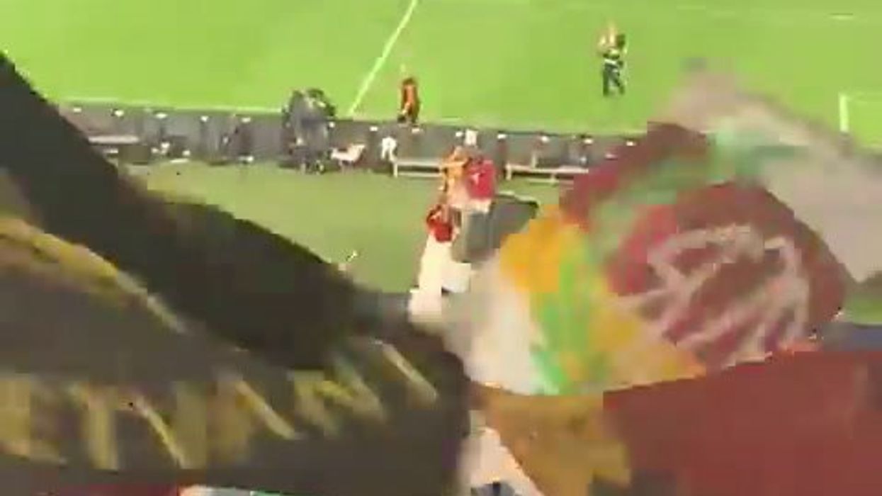 Mancini, festa derby con polemica: sventola bandiera della Lazio con ratto I video