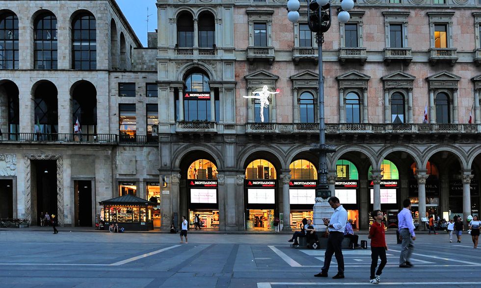 Marco Lodola Mondadori Store Milano