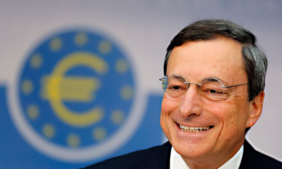 Draghi e la Bce non deludono, ma la crisi non finisce così