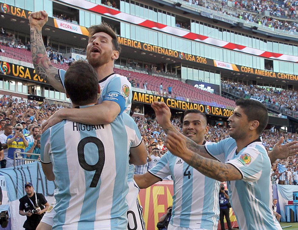 Messi e Higuain, record per trascinare l'Argentina in Coppa America