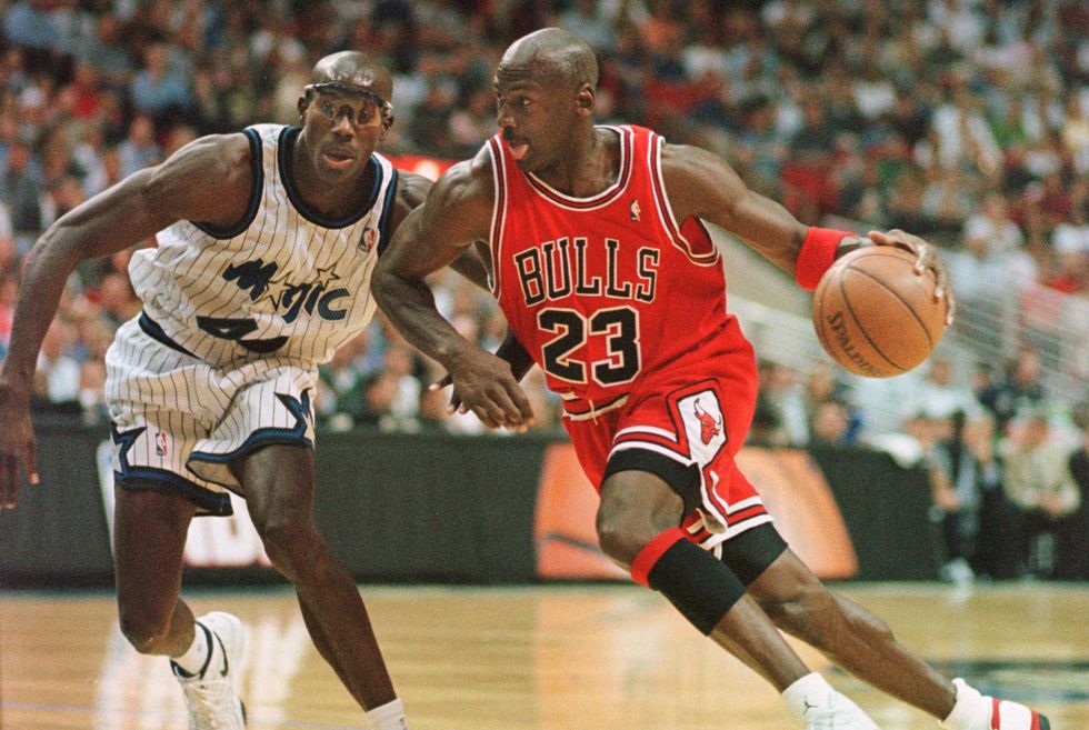 Il compleanno di Michael Jordan: i migliori tweet di auguri