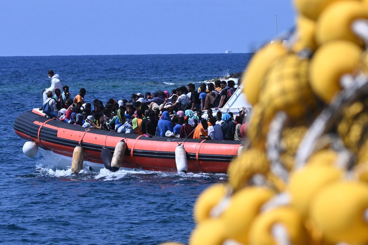 Giudici liberano migrante: «Le ?misure del governo sono illegittime»
