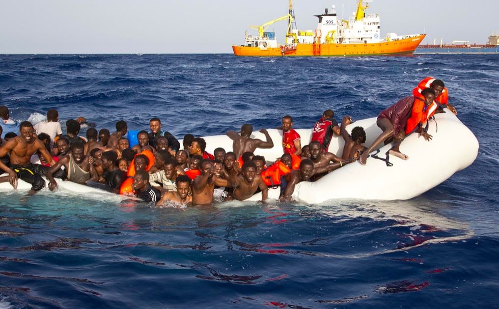 migranti-naufragio-salvataggio