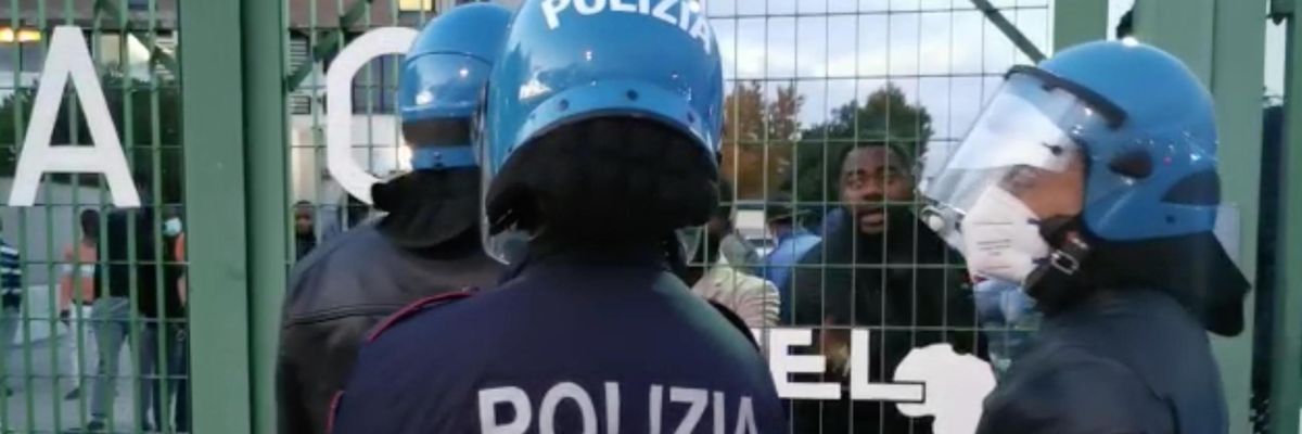 migranti polizia