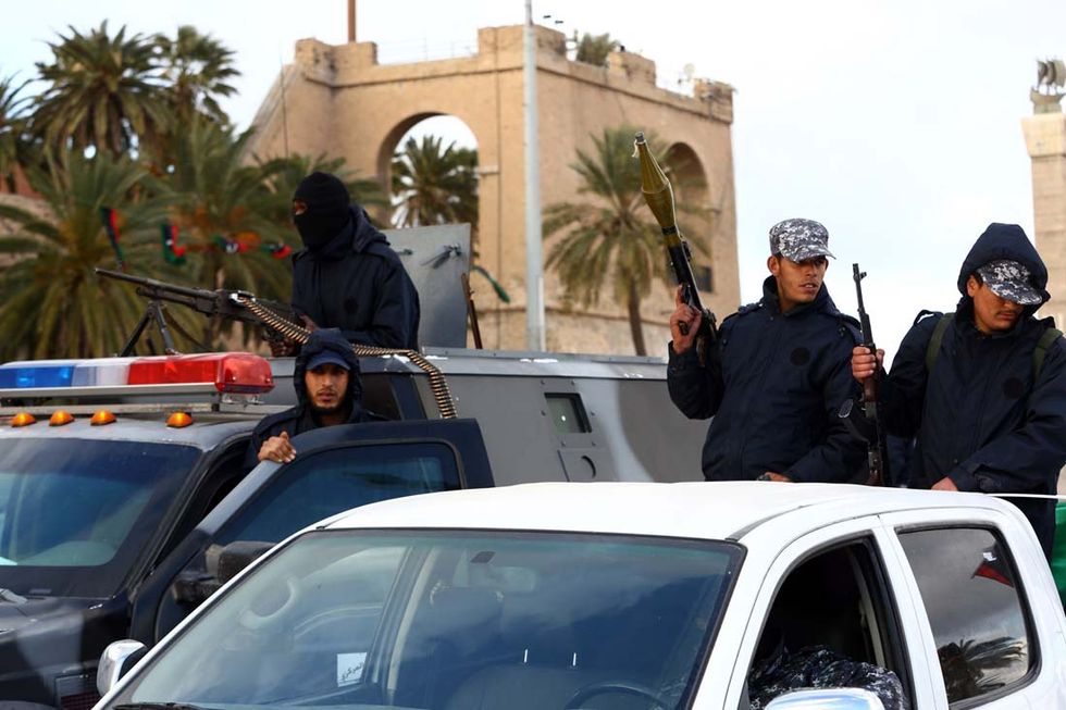 Libia: Serraj è a Tripoli ma l'unità nazionale è lontana