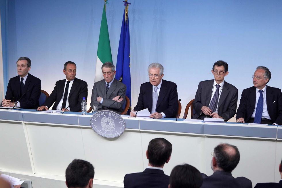 Governo Monti: un anno di spifferi