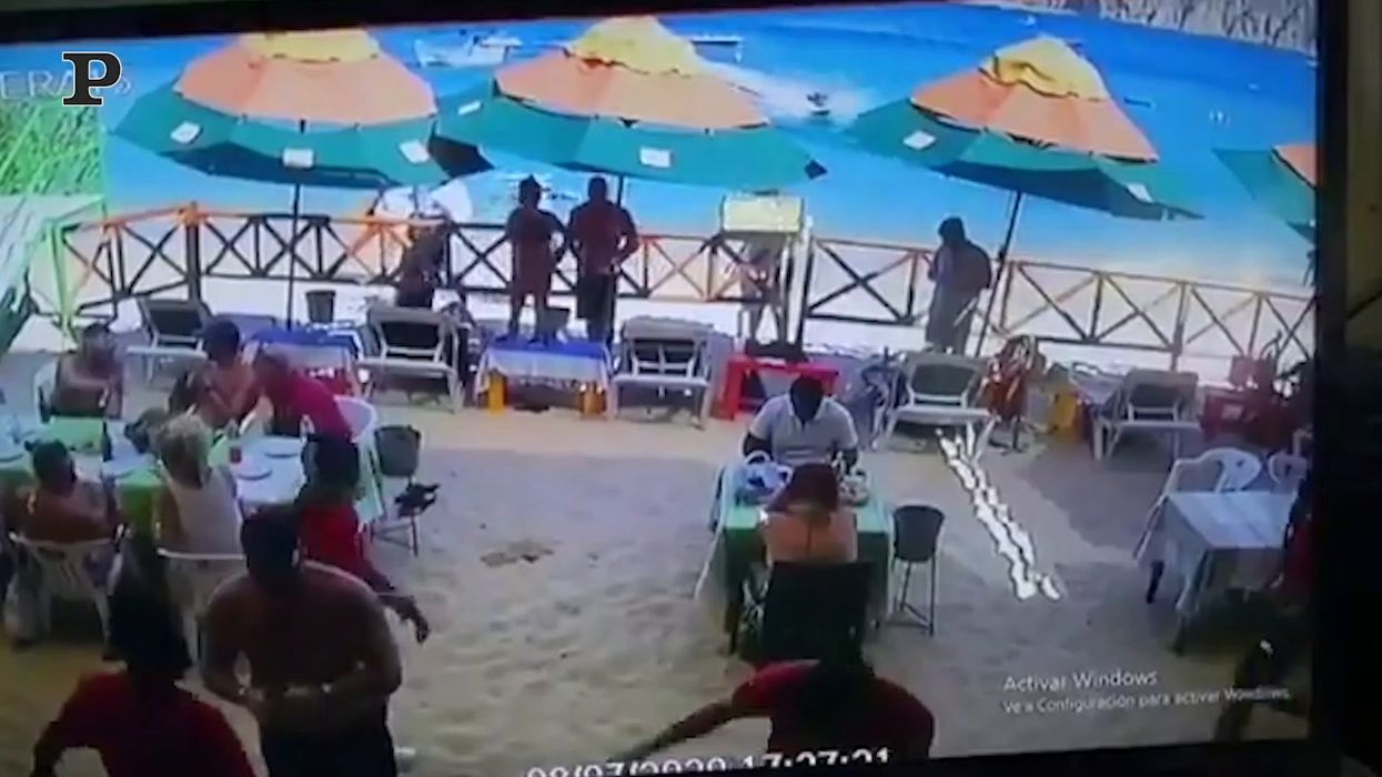 Moto d'acqua si schianta su una spiaggia