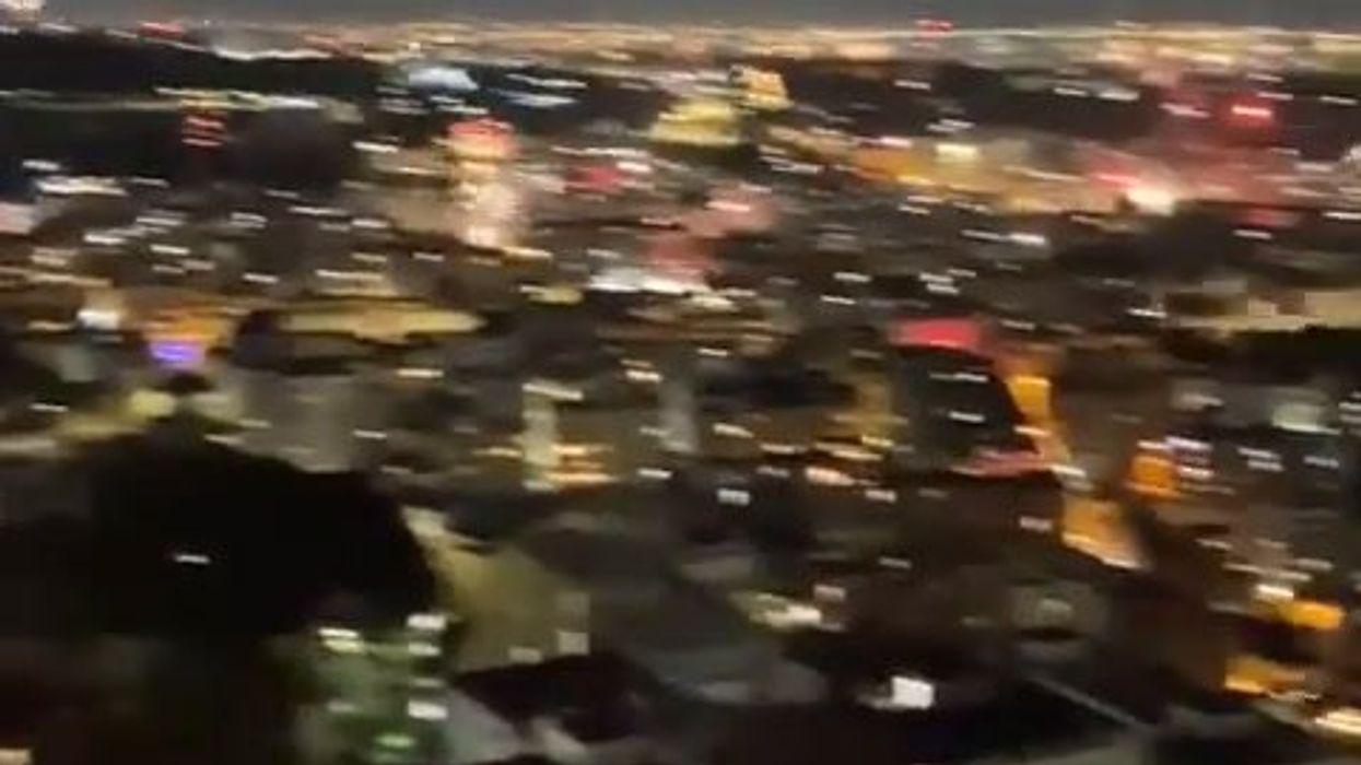 Scudetto del Napoli. Fuochi d'artificio illuminano la città | video