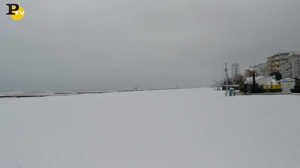 neve spiaggia Jesolo freddo gelo Burian