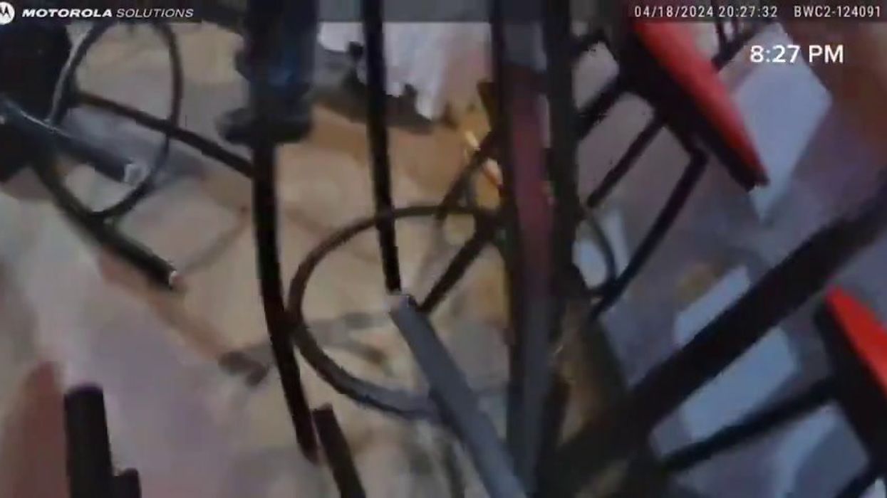 Il video della morte di Frank Tyson mentre veniva fermato dalla Polizia