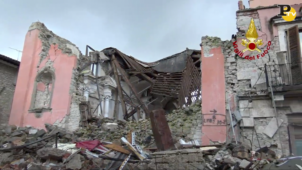 palazzo rosso amatrice crollo terremoto scossa sisma 26 ottobre