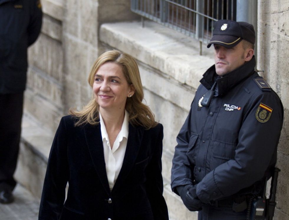 Spagna, l'Infanta Cristina dalla corona alle manette?