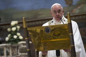 Papa: messa nella Sistina e battesimo di 26 bimbi