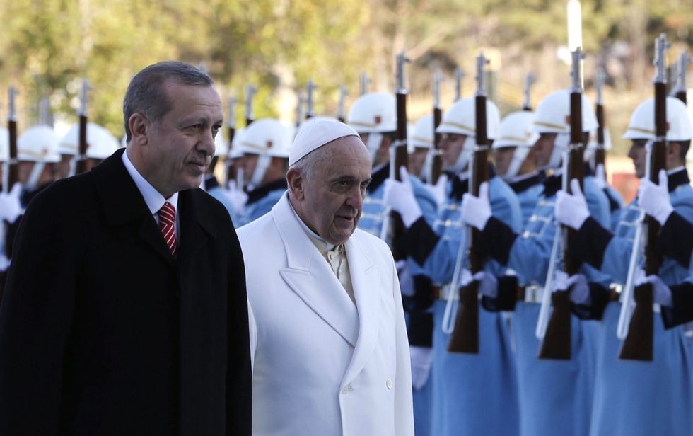 Il Papa parla di pace in Turchia, le foto