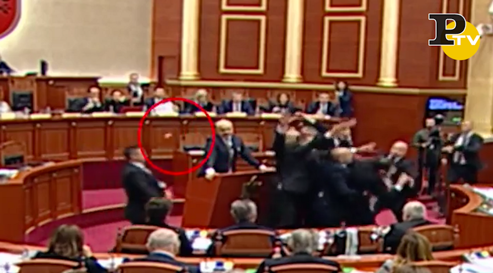 Parlamento Albanese video