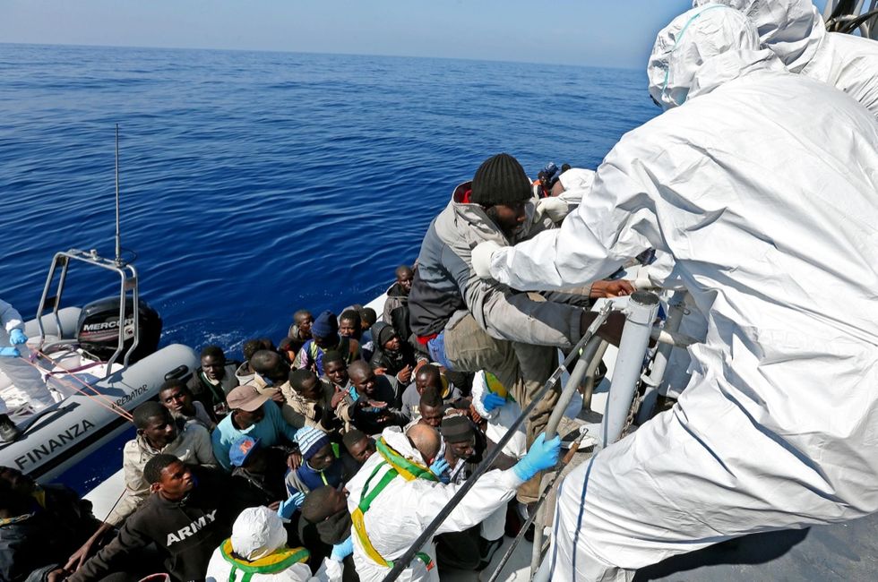 Migranti, un nuovo passo avanti nella missione Eu Navfor Med