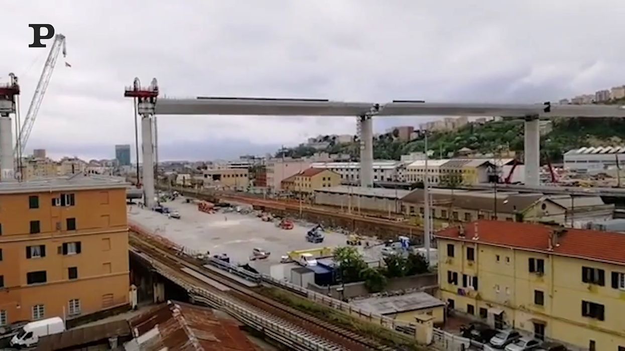 Gli ultimi metri del nuovo ponte di Genova