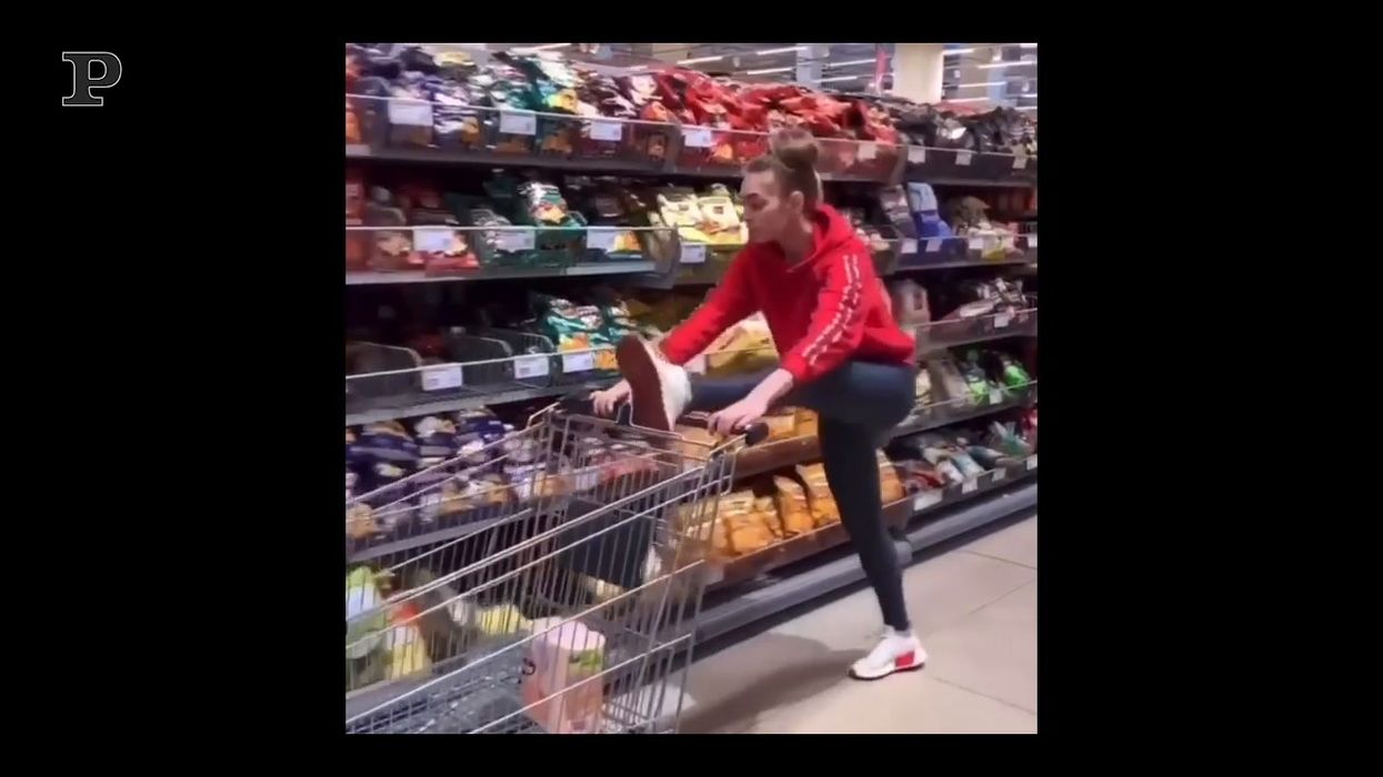 Prove di ballo al supermercato