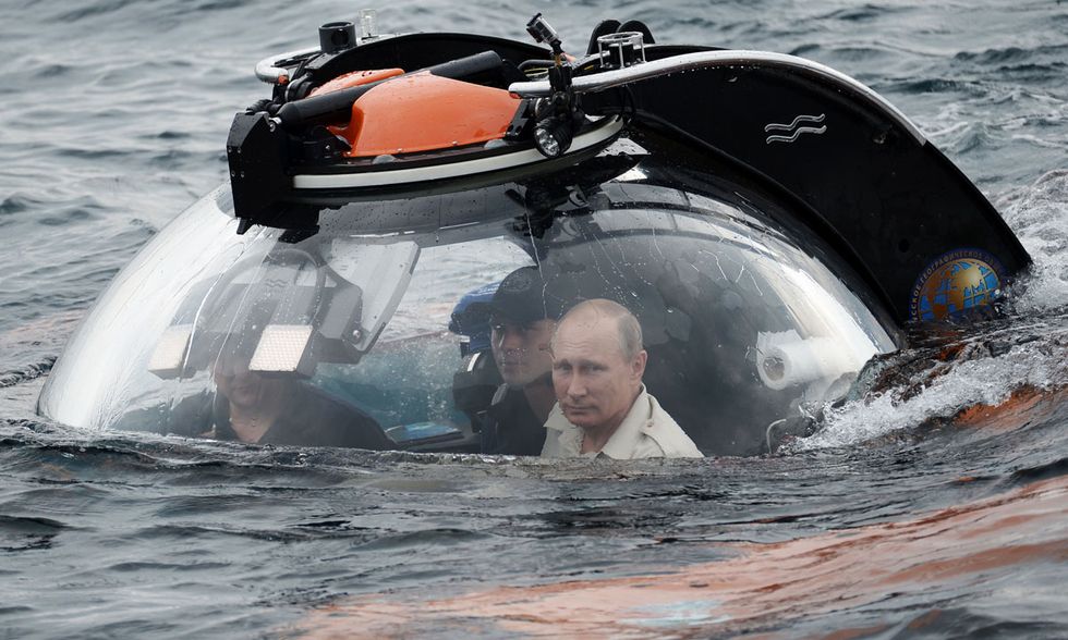 Putin esplora i fondali del Mar Nero