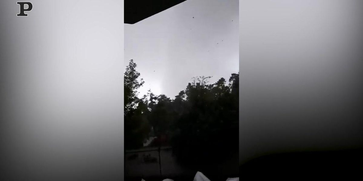 Repubblica Ceca colpita da un violento tornado: morti e feriti | video