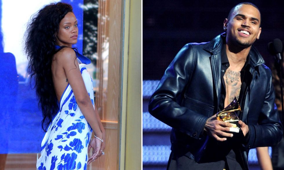 Rihanna, Chris Brown torna alla carica