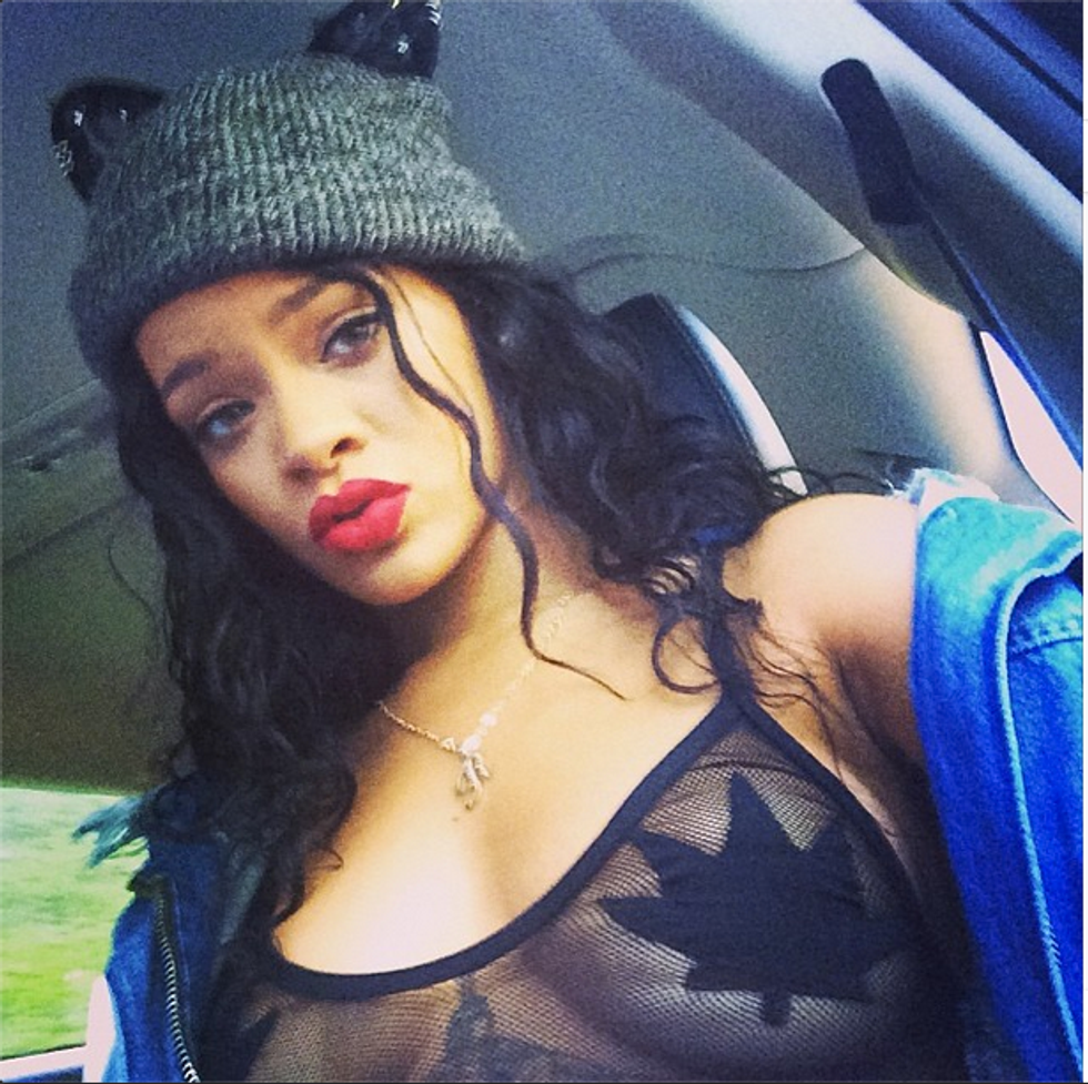 Rihanna censurata da Instagram