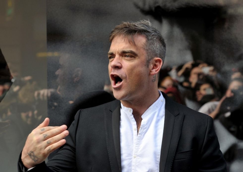 Robbie Williams compra un'isola per avvistare gli Ufo