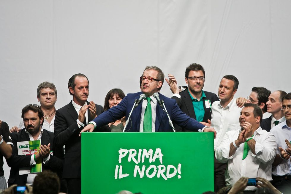 Acclamazione per Maroni, lacrime per Bossi, ecco la nuova Lega Nord