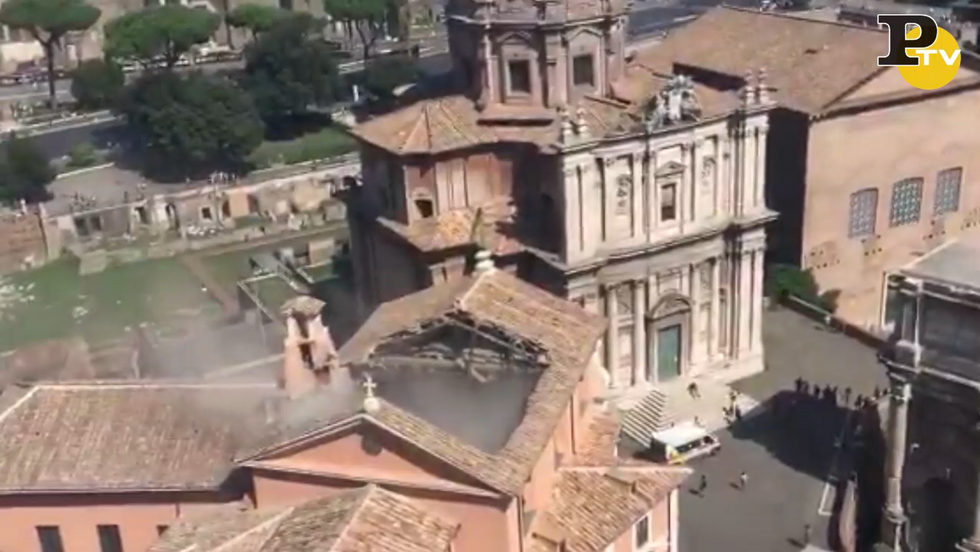 Roma. Cedimento improvviso della chiesa di San Pietro in Carcere video