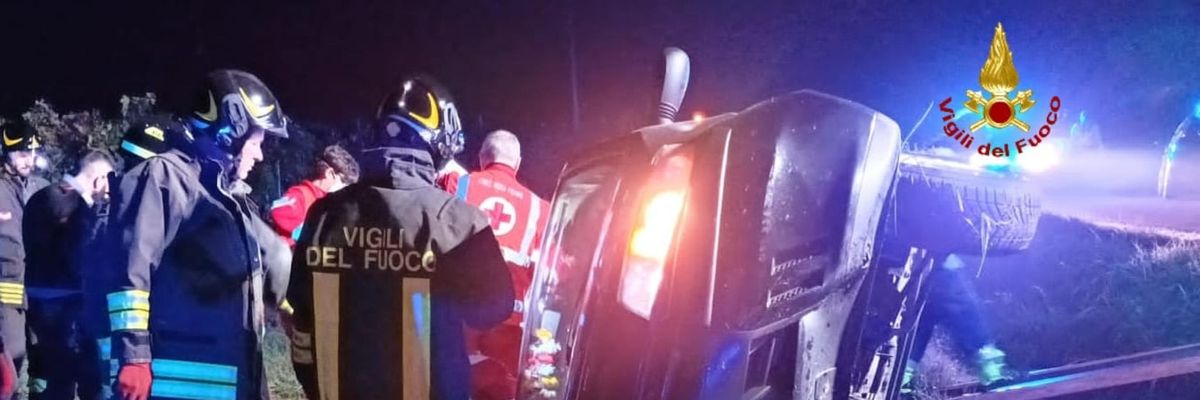roma incidente auto 5 ragazzi morti