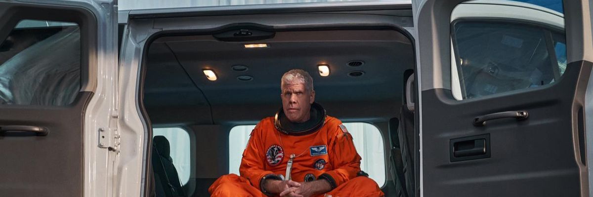 ​Ron Perlman film Don't look up