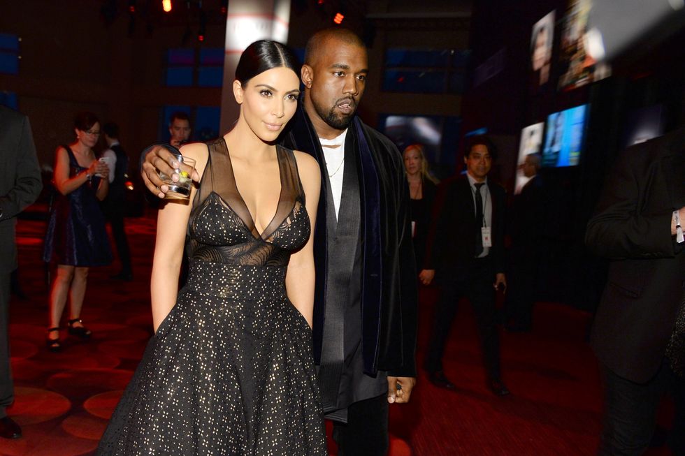 Kanye West regala orecchini da 45.000 dollari a Kim Kardashian