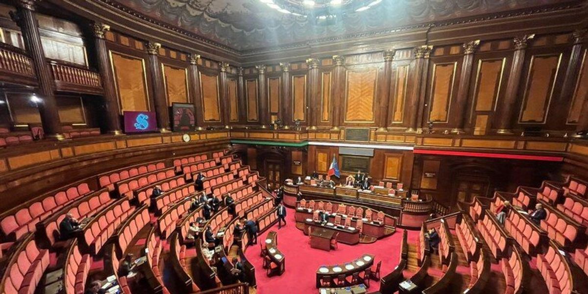Senato approvato il decreto superbonus con voto di fiducia, forti critiche da Calenda e Renzi