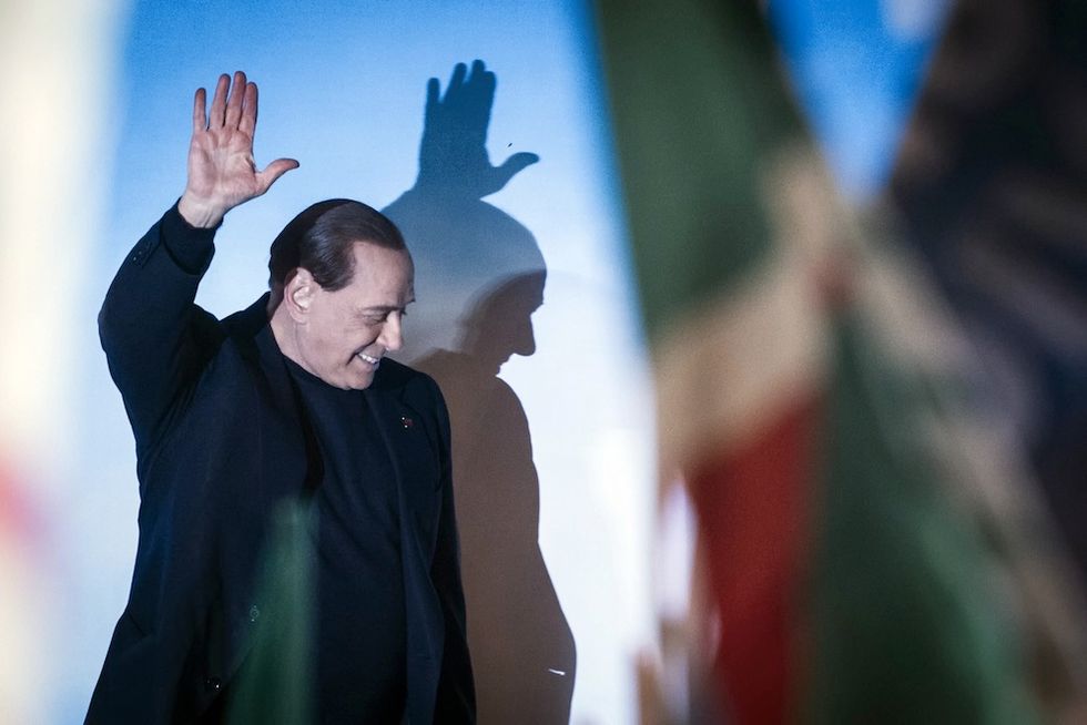 Berlusconi, un leader nel mirino