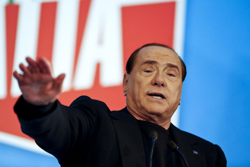 Berlusconi decaduto, ora cosa rischia?