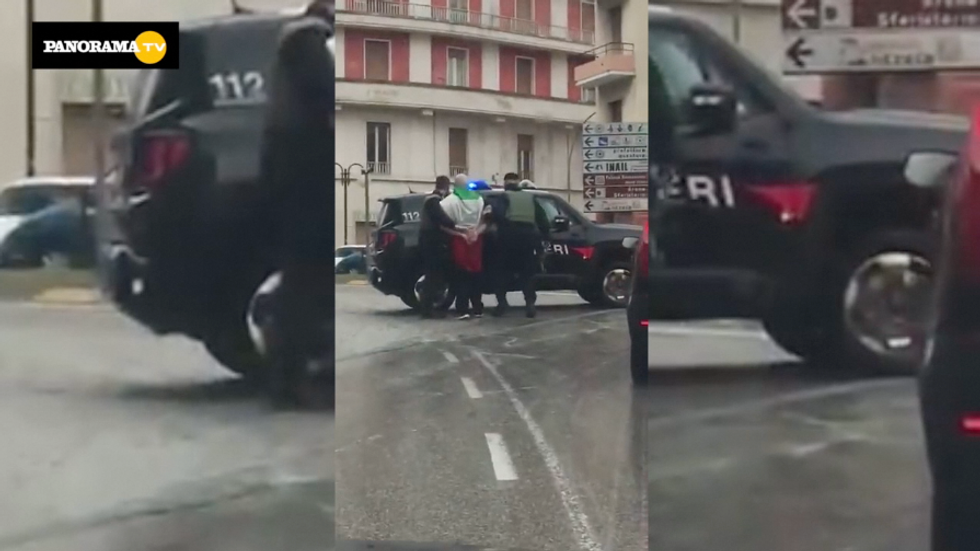 sparaoria Macerata video arresto Luca Traini