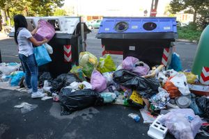 Roma degrado spazzatura