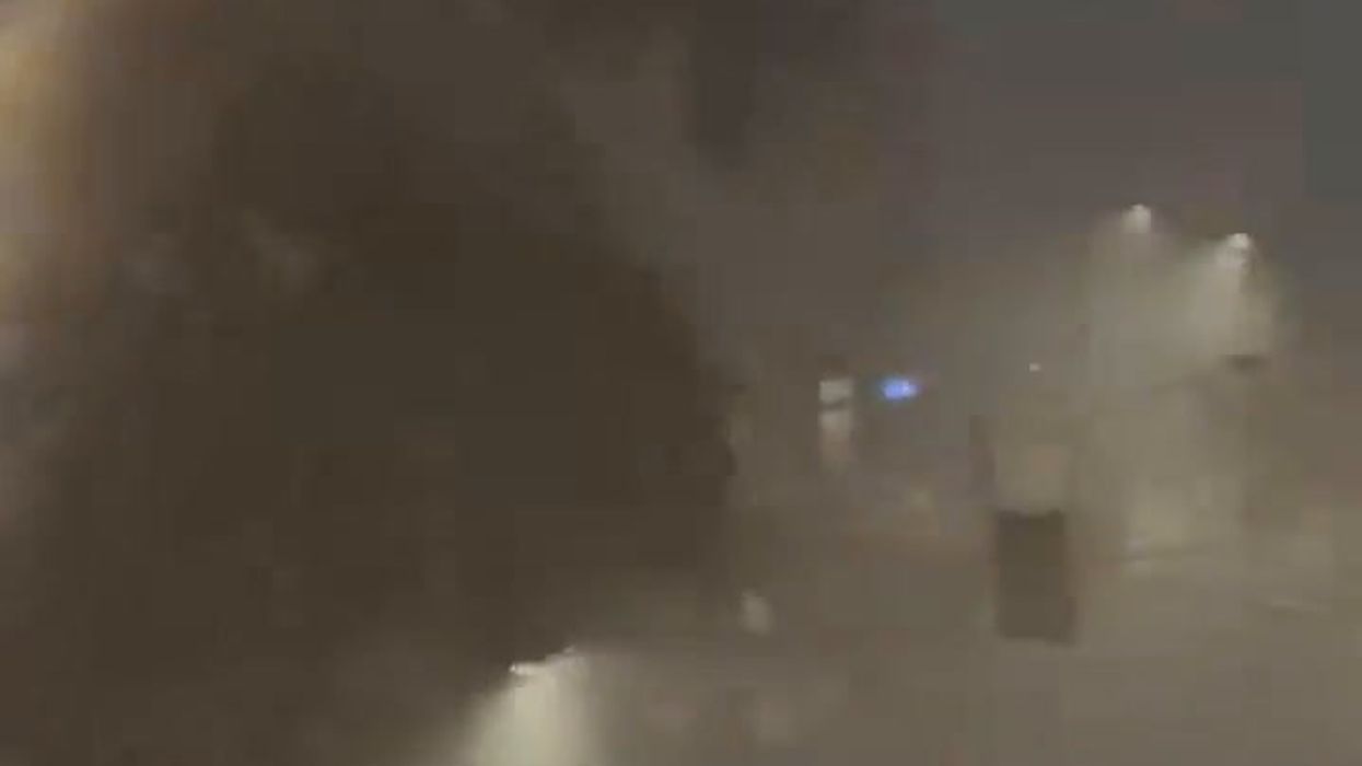 Milano colpita da un violentissimo temporale con grandine e vento | video